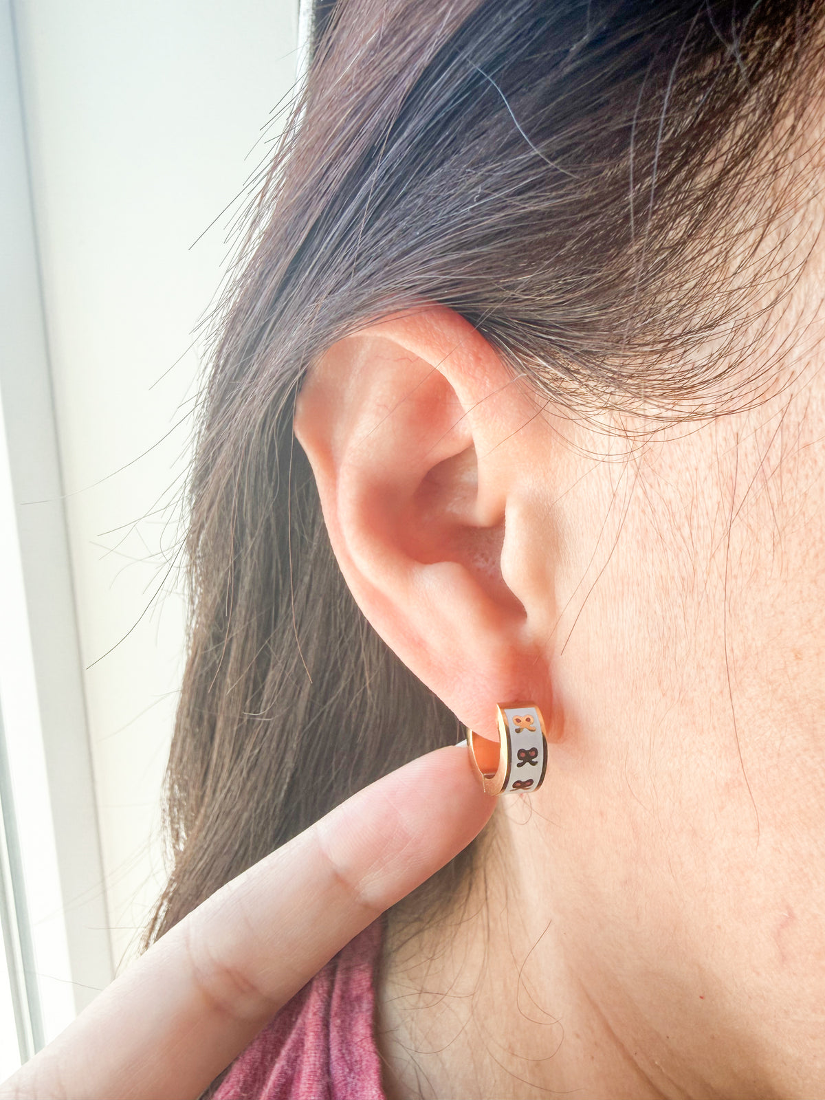 Tessa bow hoop earrings