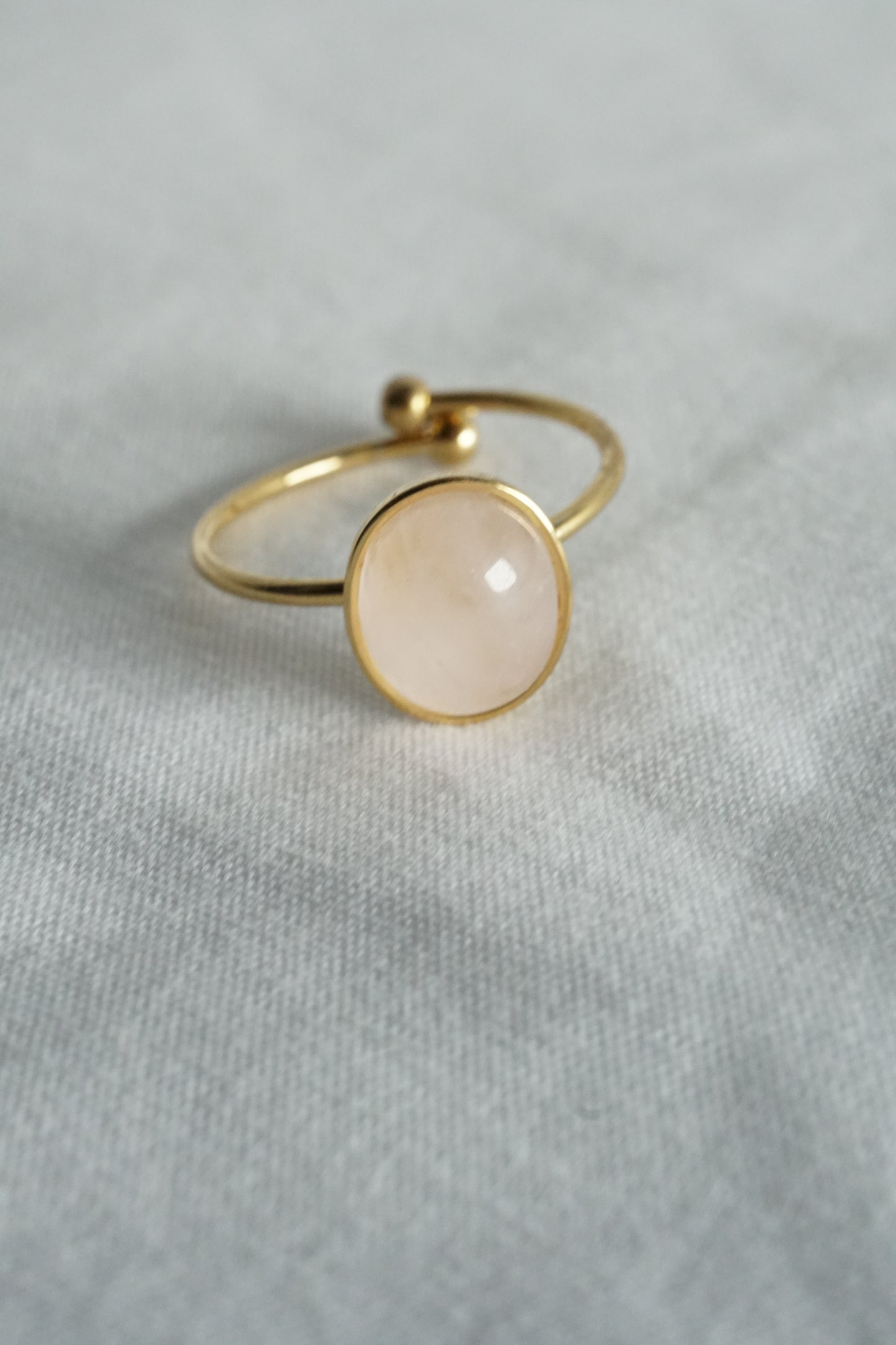 Elegant Mauve Rose Adjustable Ring