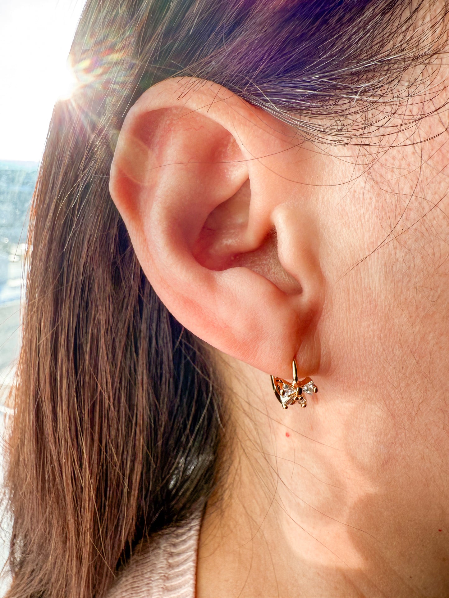 Krystal Bow hoops earrings 🎀