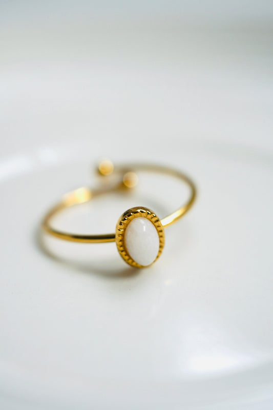Oval Stone Minimalist Adjustable Ring in Gold