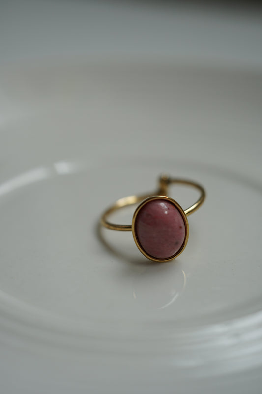 Elegant Mauve Rose Adjustable Ring