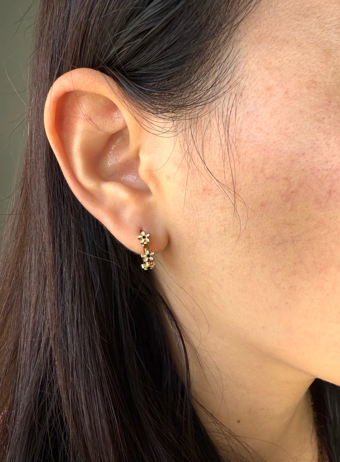 3D Daisy Bloom Hoop Earrings