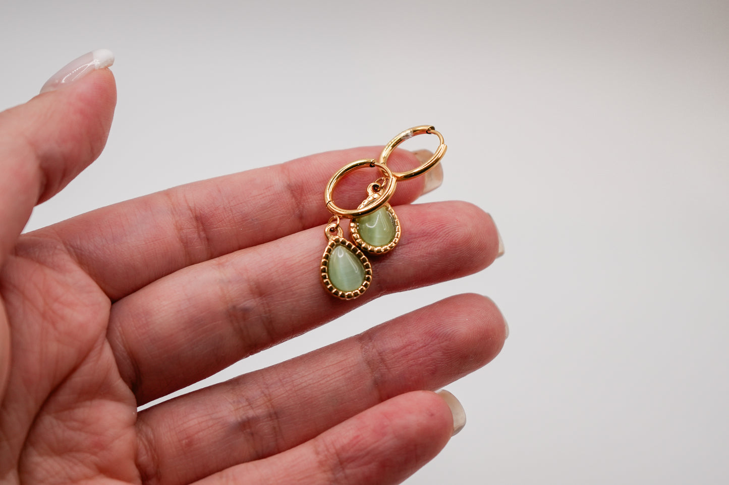 Blu Cat eye earrings