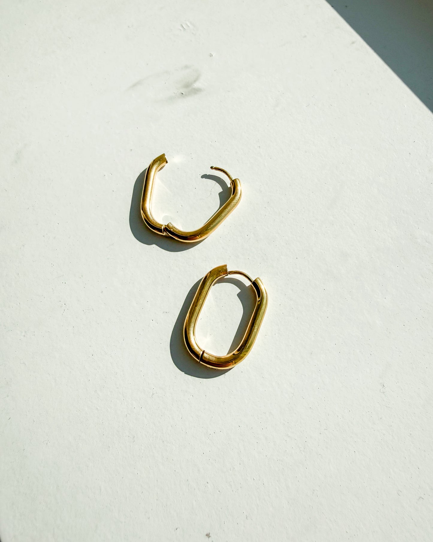 Chuncky Ava Hoops