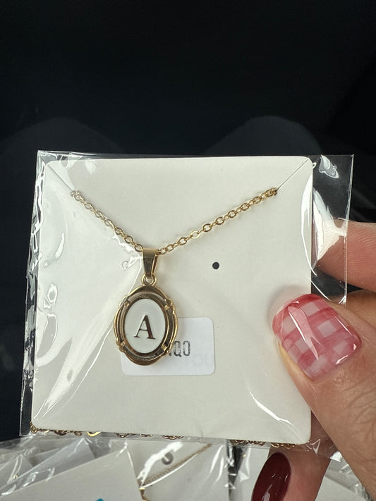 Gold Initial necklace