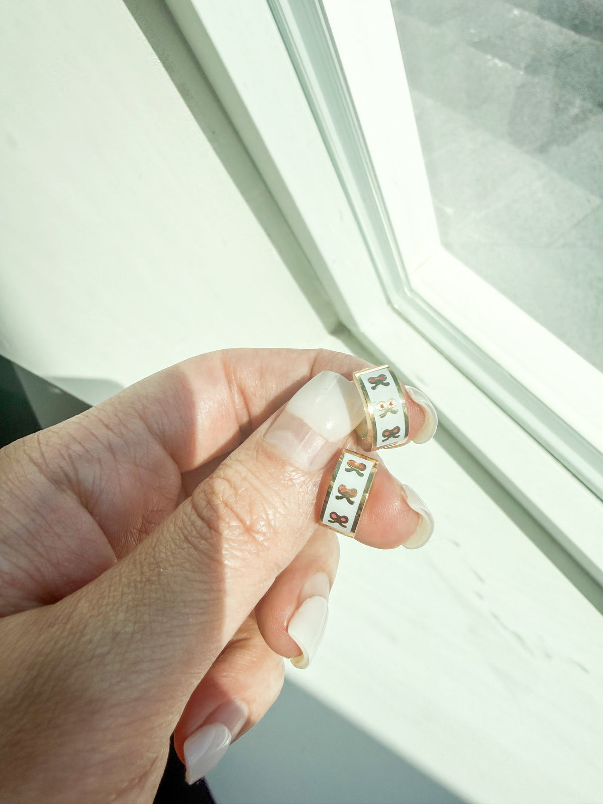 Tessa bow hoop earrings
