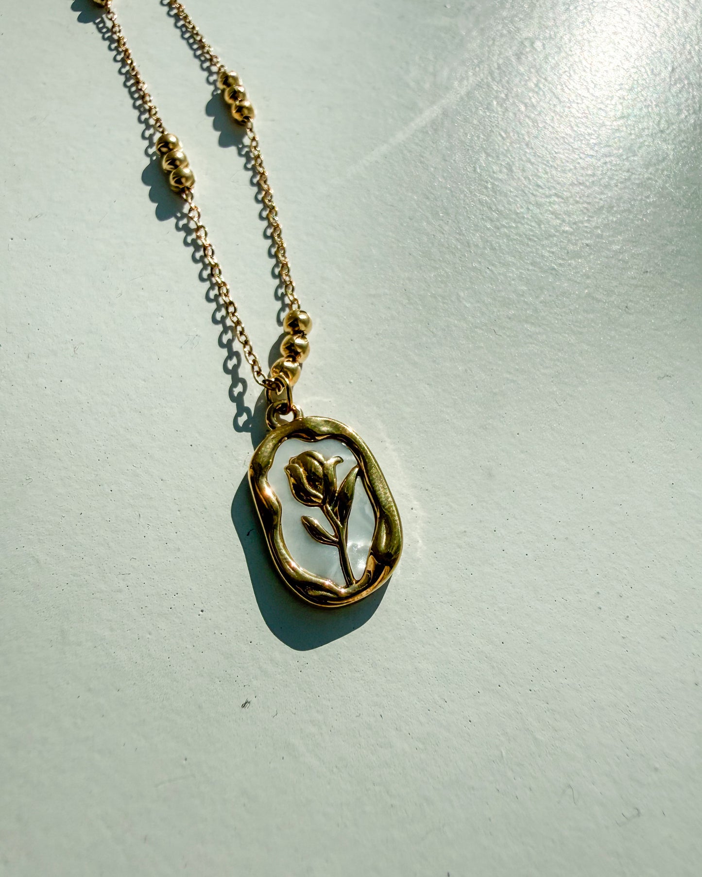 Rose White gold Necklace