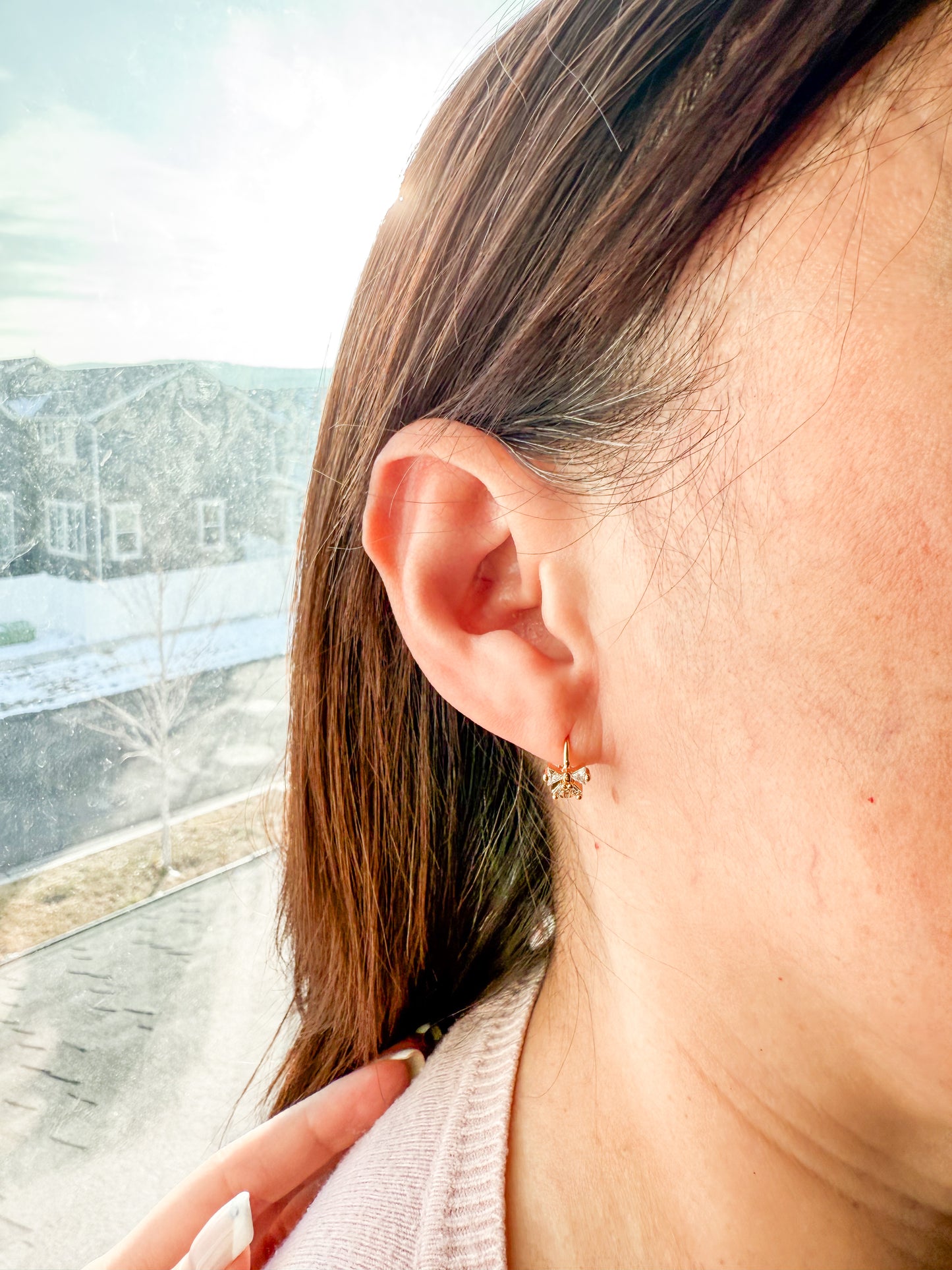 Krystal Bow hoops earrings 🎀
