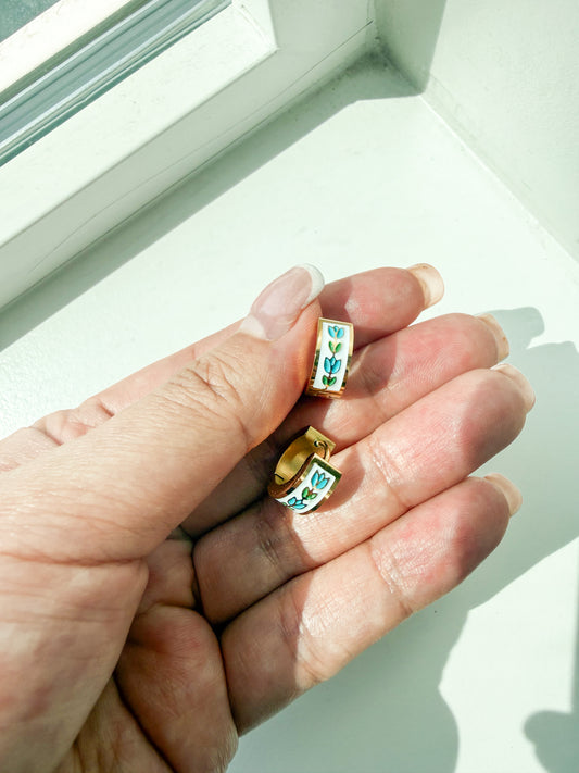 Turquoise tulips hoop earring