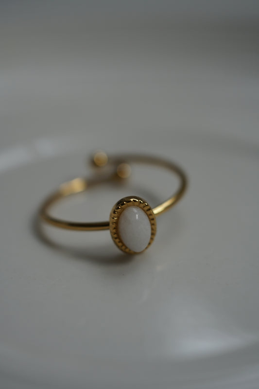 Oval Stone Minimalist Adjustable Ring in Gold