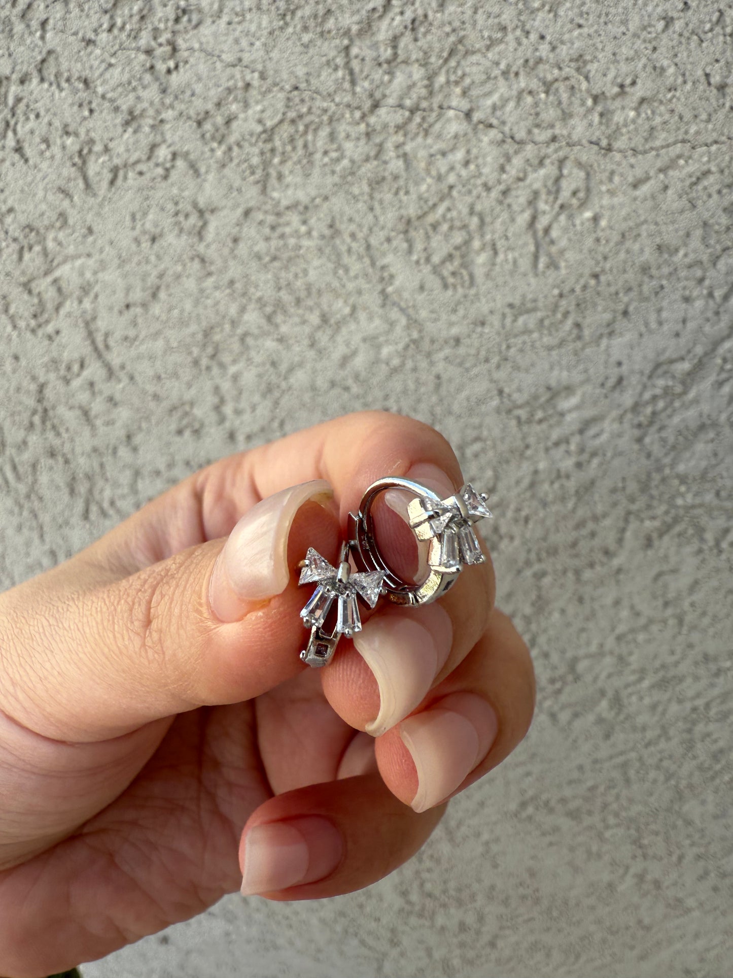 Bow hoops earrings 🎀