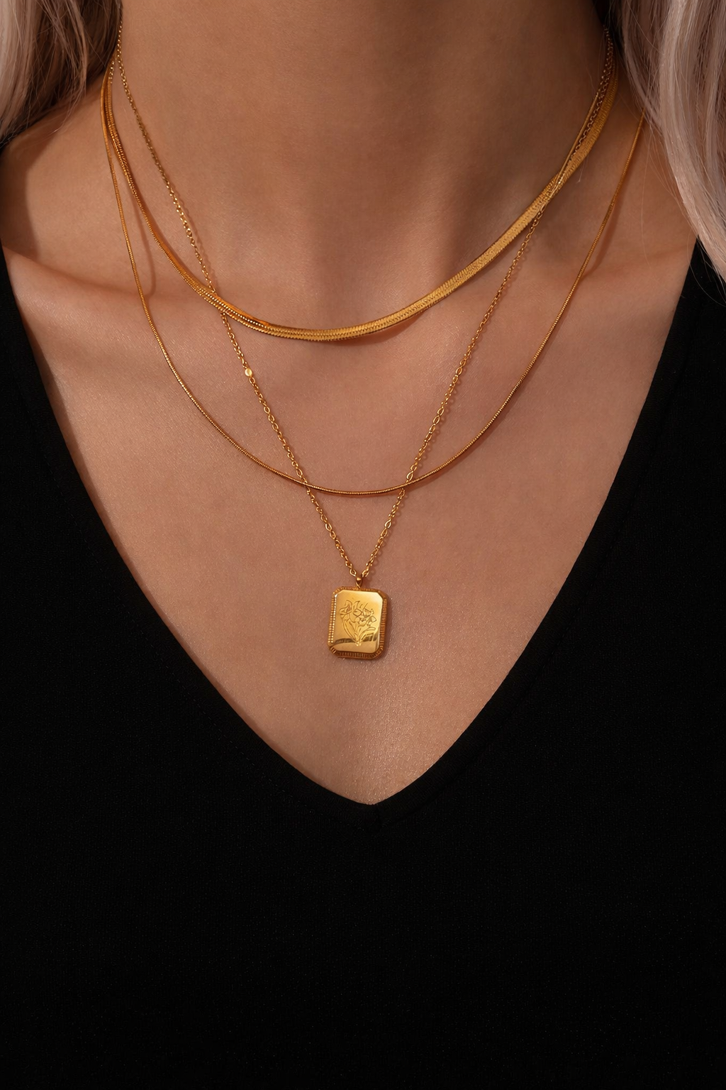 Birth Flower Necklace – Gold SS